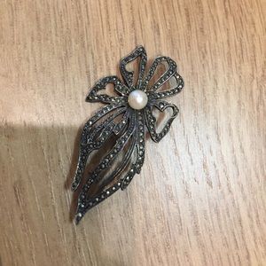 Vintage sterling pin